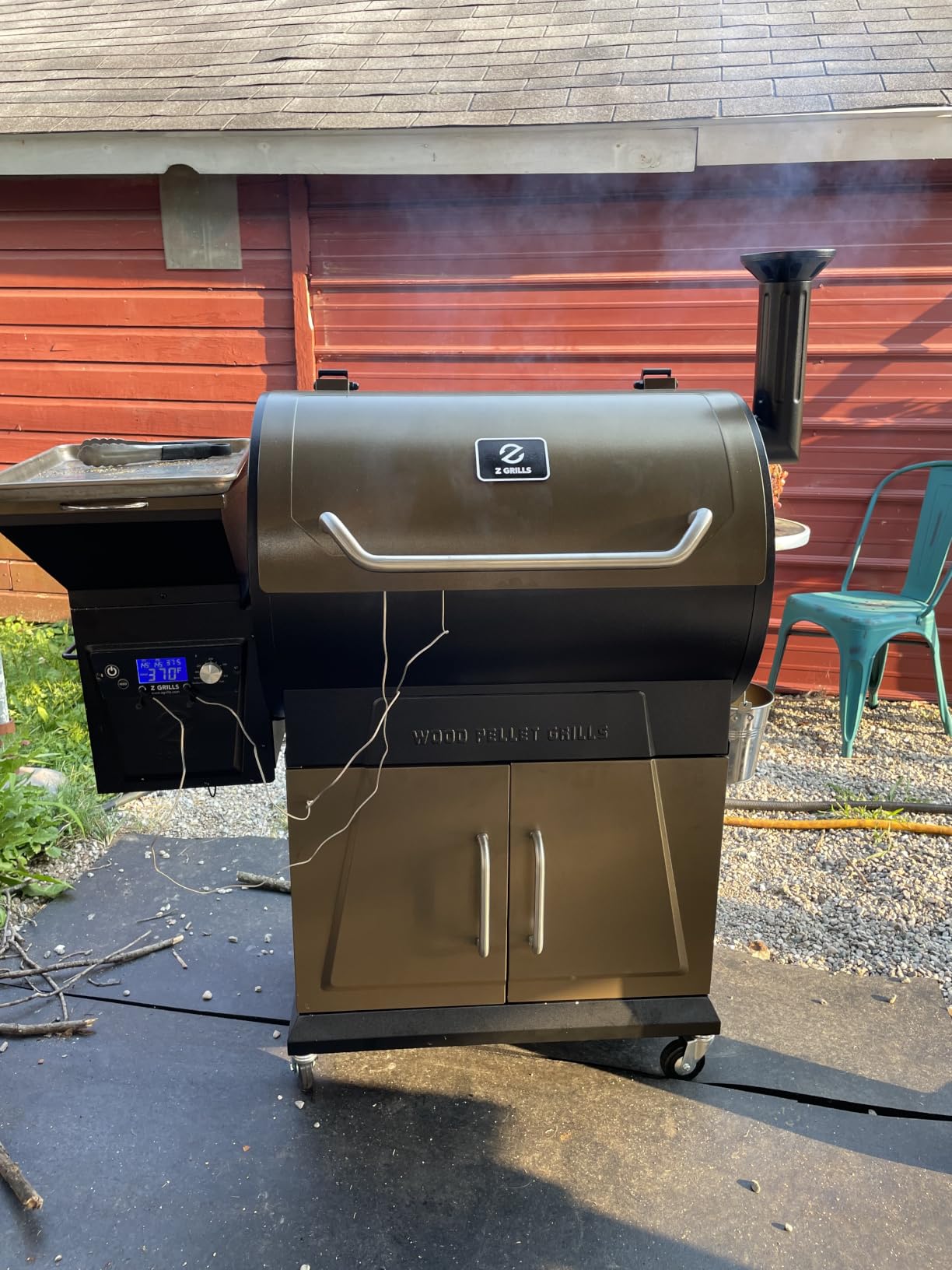 Z GRILLS 2026 Electric Pellet Smoker & Grill, 700 sq. in Cooking Space, PID 3.0 Precision Control, Dual Meat Probes, 28-Hour Hopper, Dual-Wall Insulated Base, 8-in-1 BBQ with Cover customer photo 1