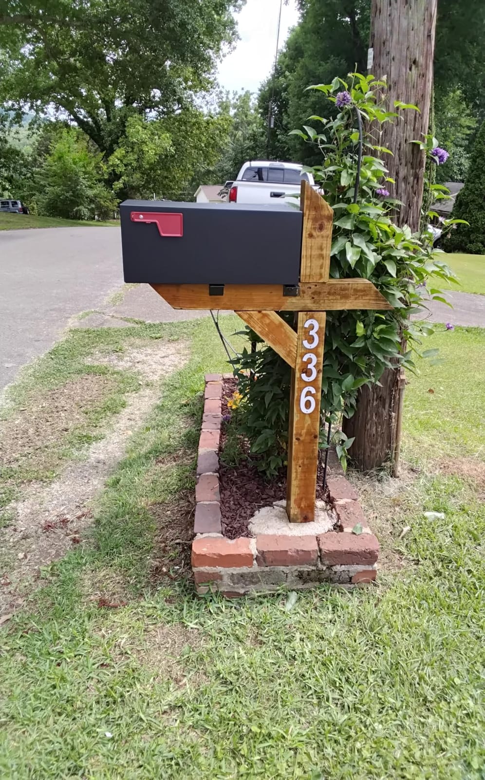 adoorn Modern Large Post Mount Mailboxes for Outside USPS Approved - Black customer photo 1