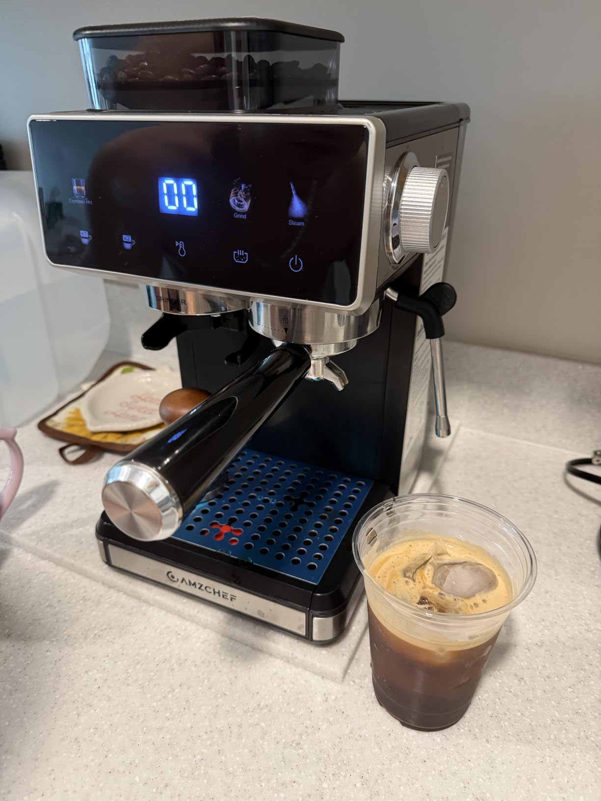 AMZCHEF Espresso Machine with Grinder, Latte & Cappuccino for Home Use | 20 Grind Settings, Built-In Grinder, Hot & Cold Brew, 30s Heat-Up, 3 Temps, 3-10s Pre-Infusion, Milk Frothing, Compact Design customer photo 1