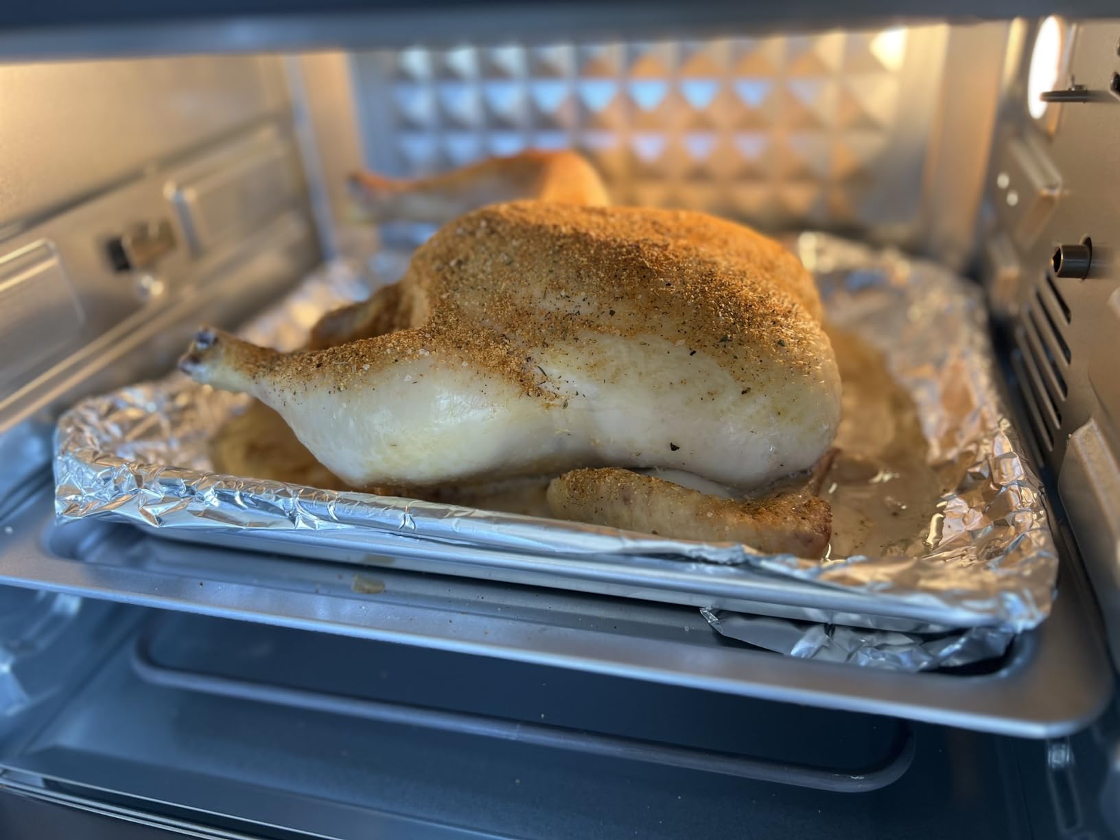 TOSHIBA 10-in-1 Convection Toaster Oven, 6-Slice Countertop Oven, 1500W customer photo 1
