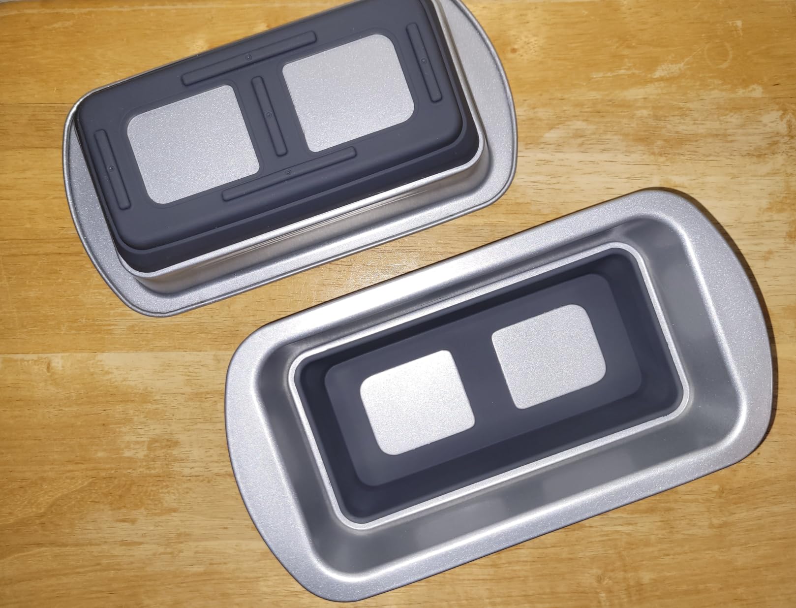 Bread Pans Set of 2, Nonstick 1 lb Loaf Pan With Pop Out Bottom | Banana Bread Pan With Silicone Bottom & Sturdy Metal Frame, Meatloaf And Pound Cake Pans, 8.5*4.5 IN, Silver & Gray customer photo 1