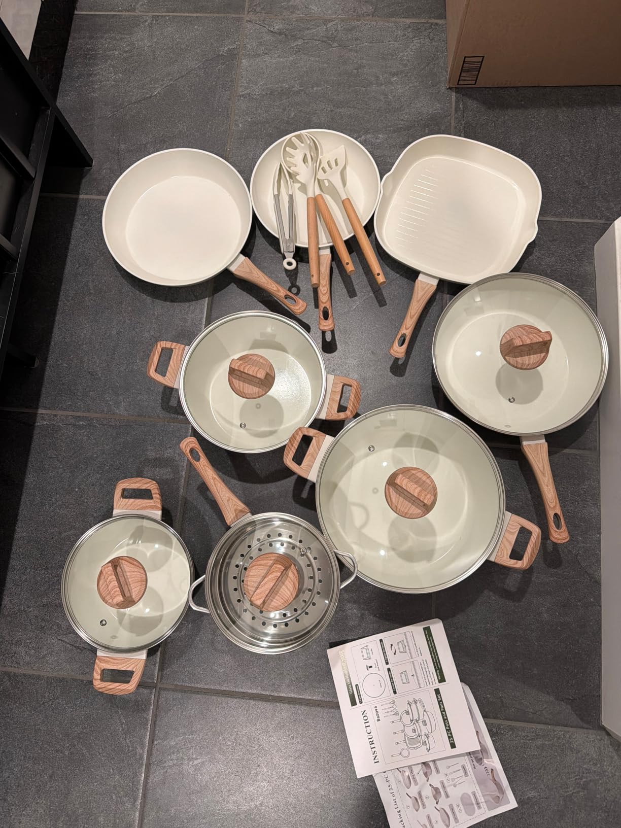 Bazova 25Pcs Pots and Pans Set Non Stick, Titanium-Reinforced Ceramic Cookware Set Non Stick, Non Toxic PFAS-Free Induction Ready, Long-Lasting Performance, Full Kitchen Set with 3 Casseroles customer photo 1