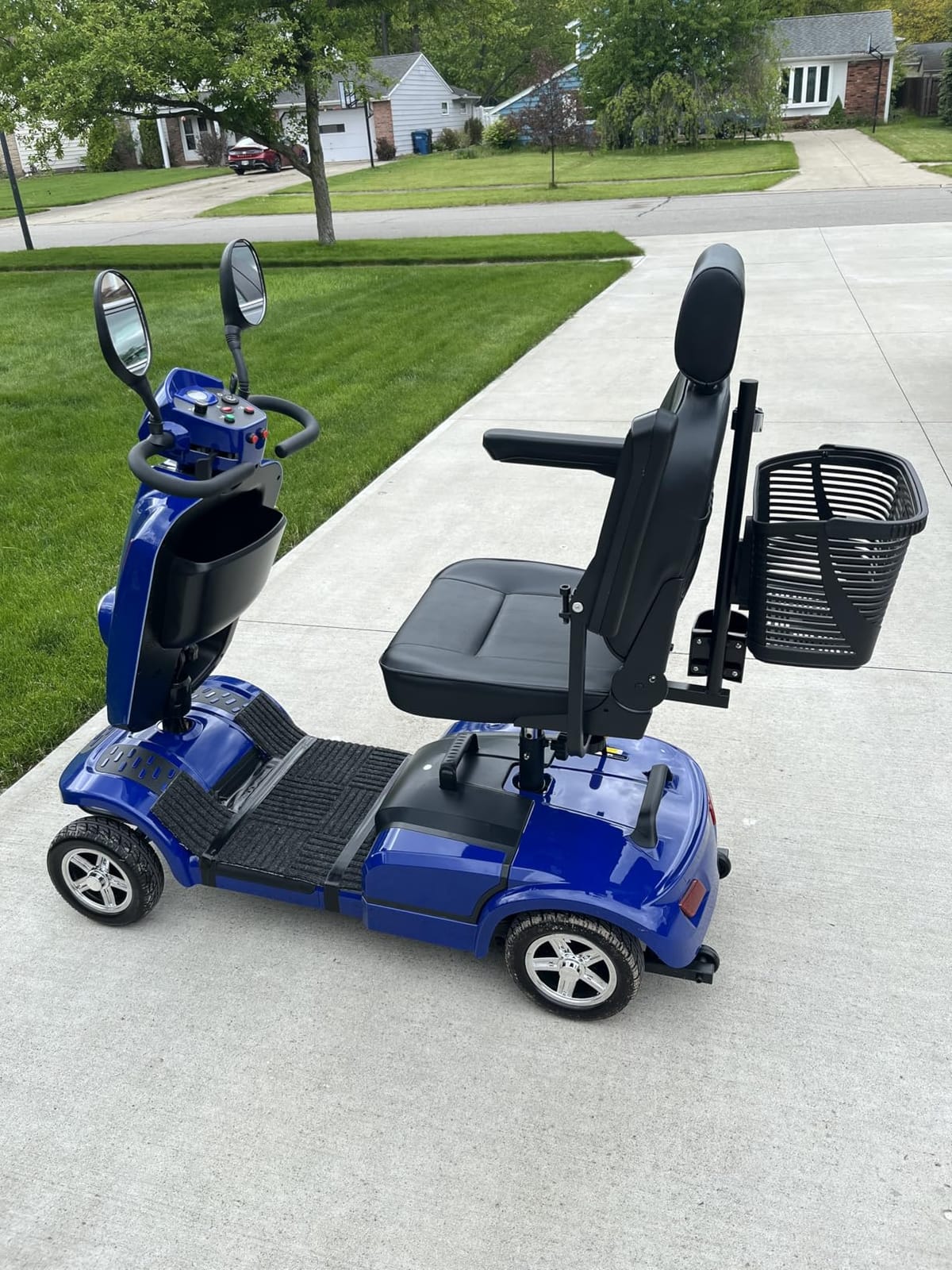 Heavy Duty Mobility Scooter for Seniors/Adults,500LBS Capacity customer photo 1