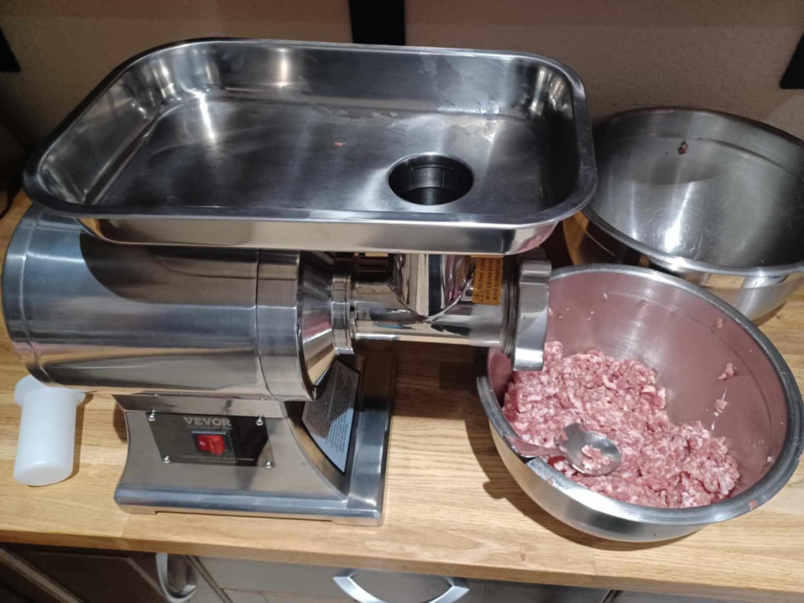 VEVOR Meat Grinder, 552 Lbs/H, #12 Electric Meat Mincer, 750W/1 HP Motor | Includes Two Plates, Three Stuffing Tubes and a Kibbe Kit for Kitchens or Restaurants, with Sausage Making and ETL Listing customer photo 1