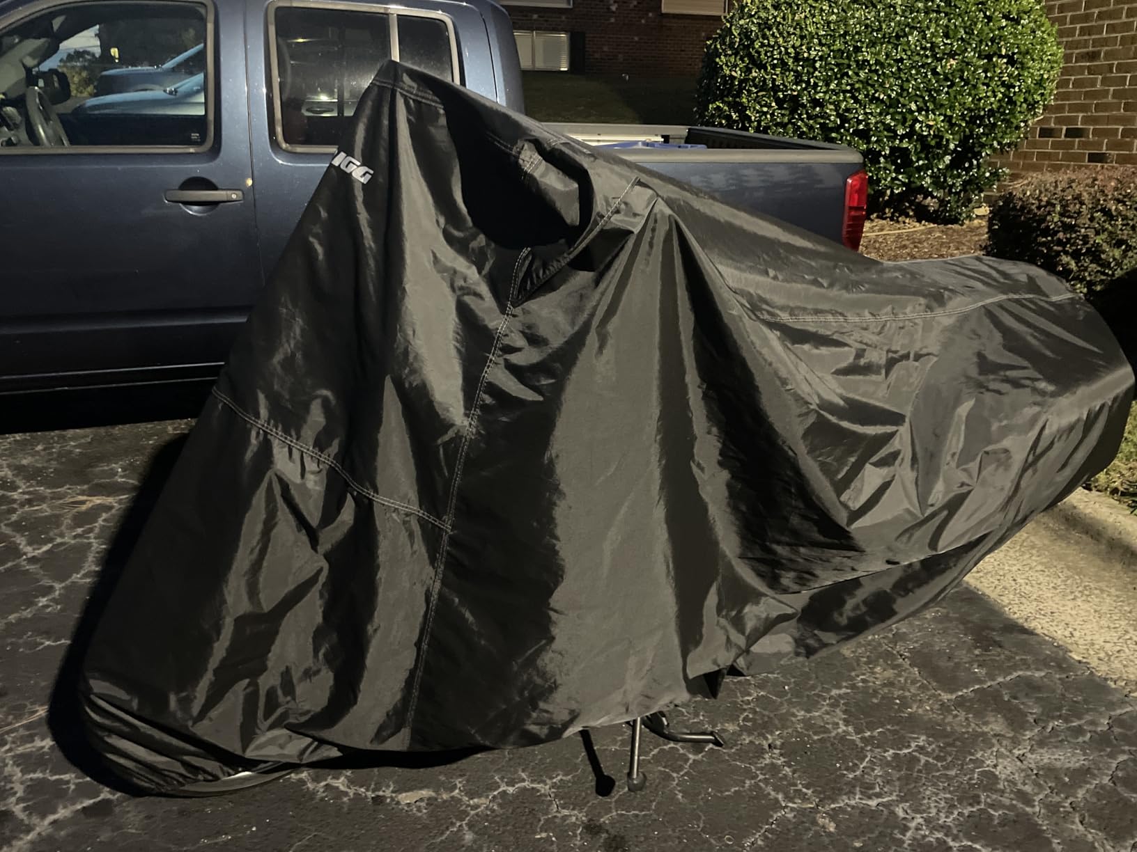 Nelson Rigg USA Defender Extreme Motorcycle Cover; Waterproof; Outdoor All Weather; Fade Resistant; Ventilated; Reflective; Lock Grommets; Storage Bag (X-Large) customer photo 1