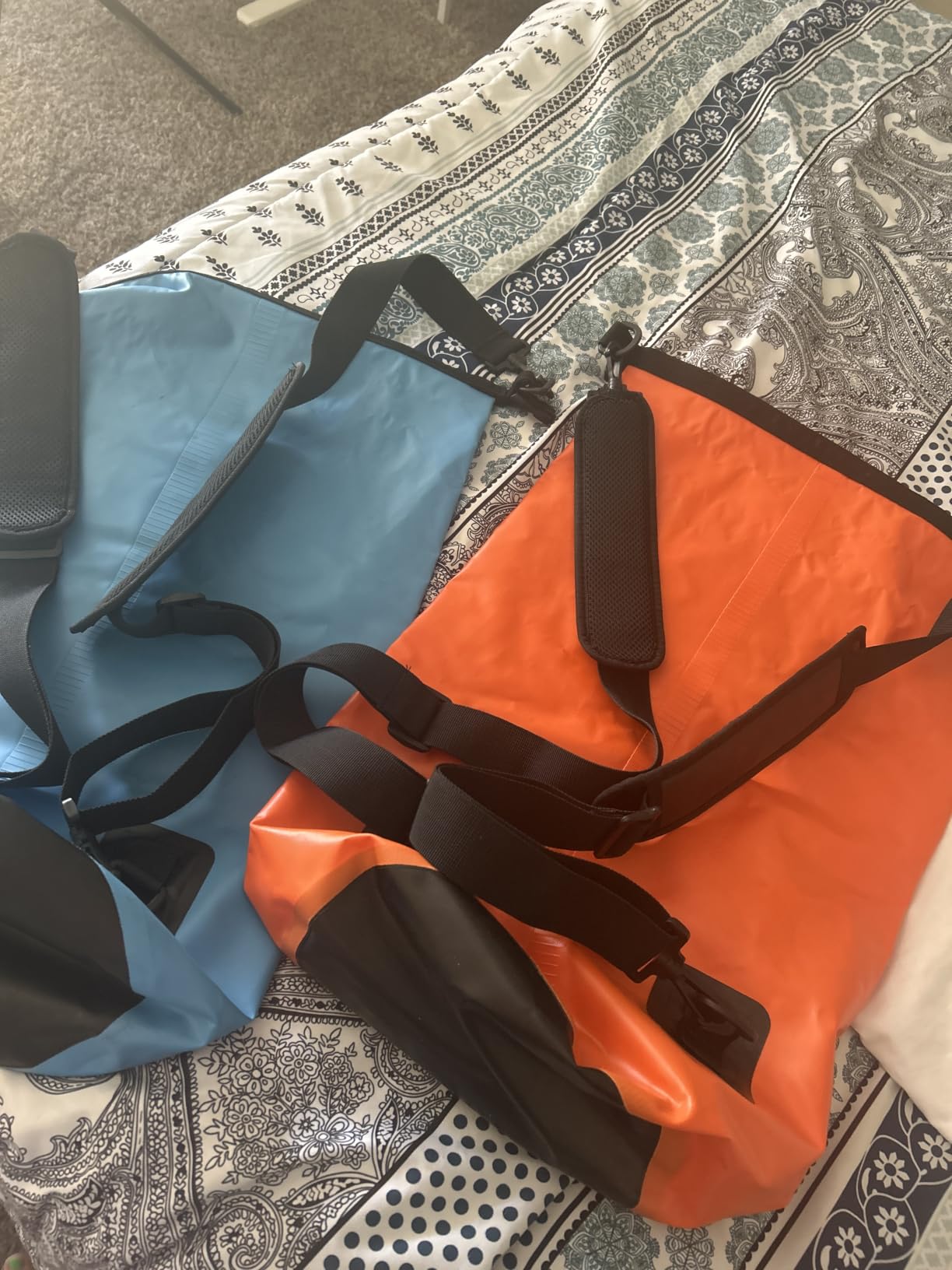 Piscifun Dry Bag, Waterproof Floating Backpack 10L/20L/30L/40L customer photo 2
