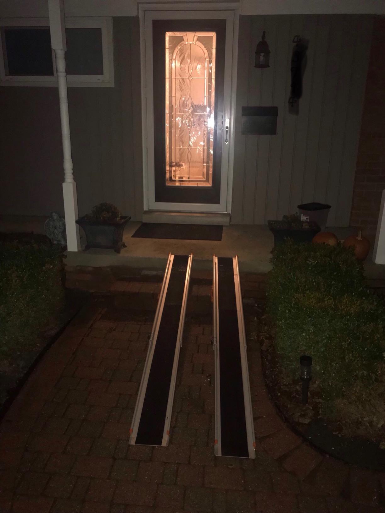 Ruedamann 6FT Telescopic Wheelchair Ramp with Handle, 7.5