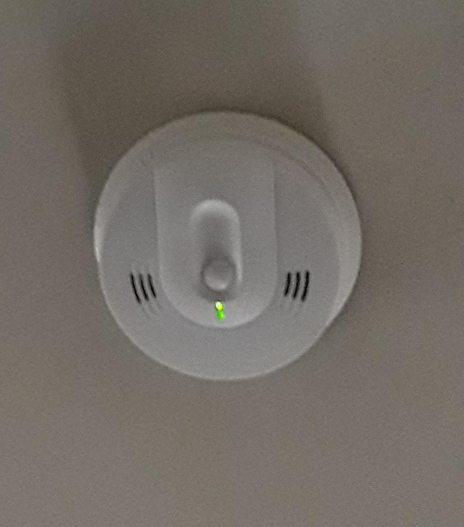 Kidde Hardwired Smoke & Carbon Monoxide Detector, Battery Backup, Interconnectable, LED Warning Light Indicators customer photo 1