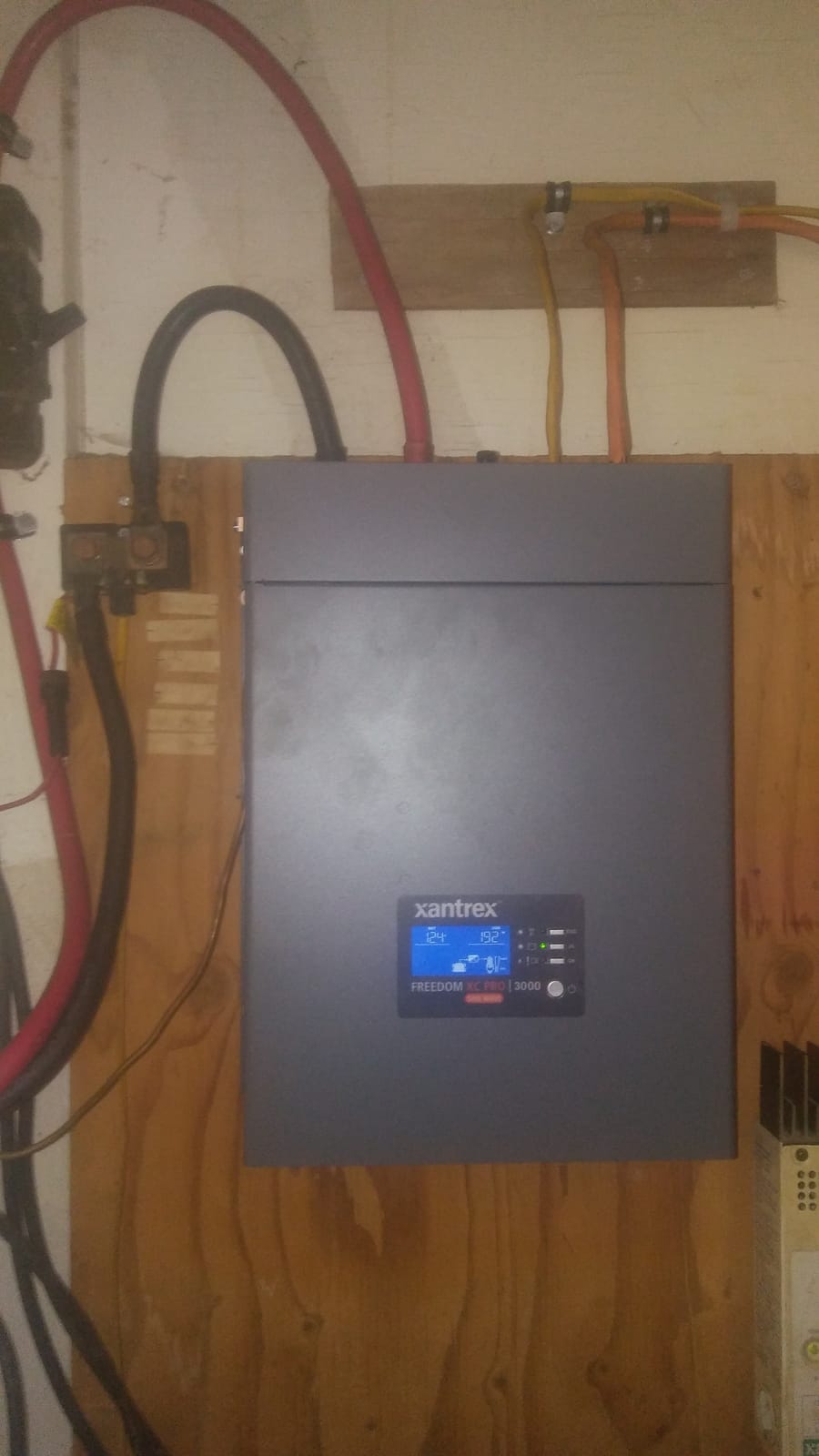 Xantrex 818-3010 Freedom XC Pro 3000 Inverter/Charger - 3000W, 150A customer photo 2