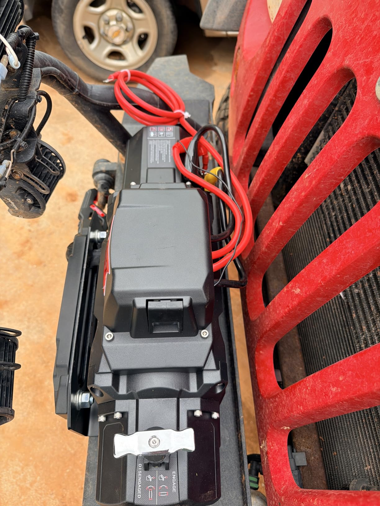 18,500 lb Recovery Winch,12V Electric Winch with 9/17” x70 FT Synthetic Rope,IP68 Waterproof,Anti Slip Roller,All-Metal Housing,2 Wireless Remotes & Wired Controller for Jeep,SUV,Truck & Trailer customer photo 2