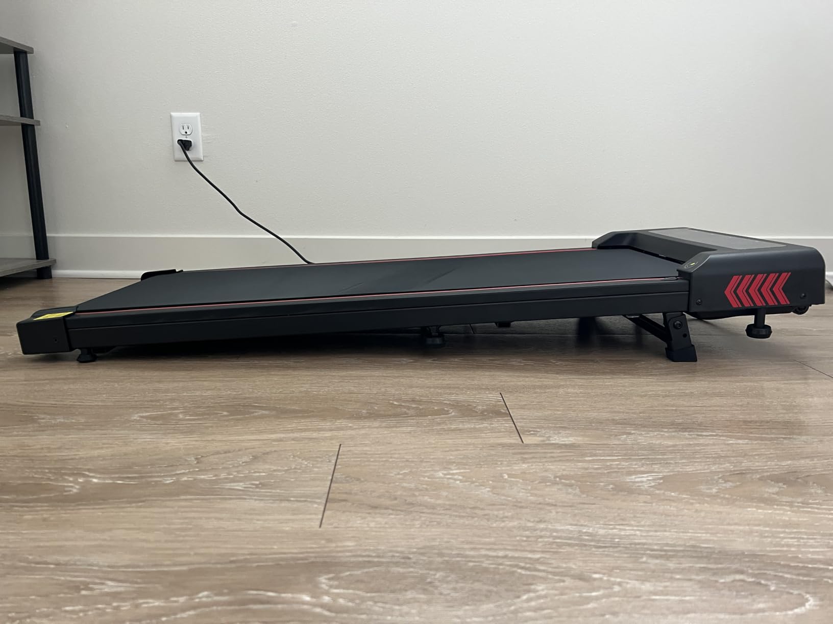 Walking Pad with Incline, FOUSAE 6.2MPH Walking Pad Under Desk Treadmill with 10% Incline, Full Screen LED Display, 2.75HP Brushless Drive, 12 HIIT Programs, Remote Control, 350 LBS Capacity customer photo 2