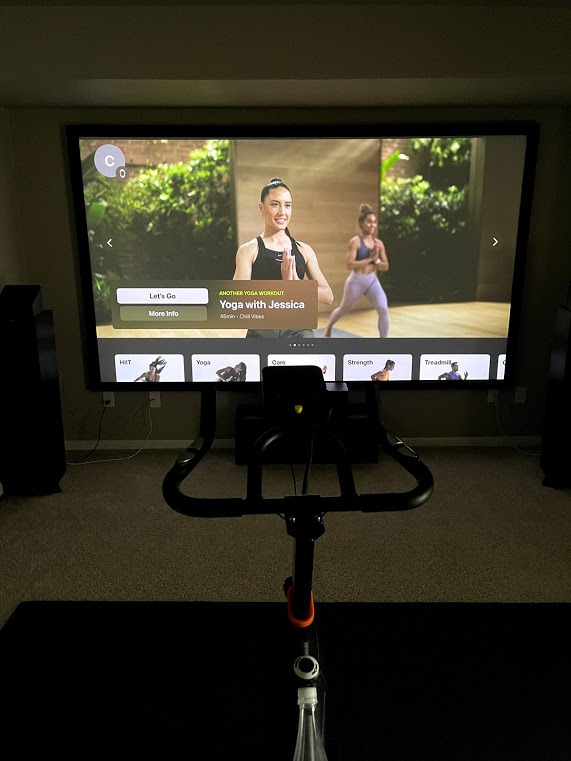 UREVO Smart 11% Incline Treadmill, Walking Pad with AI Smart APP customer photo 2